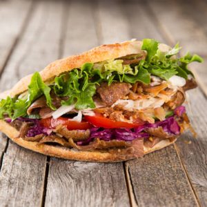 Feta sajtos döner kebab